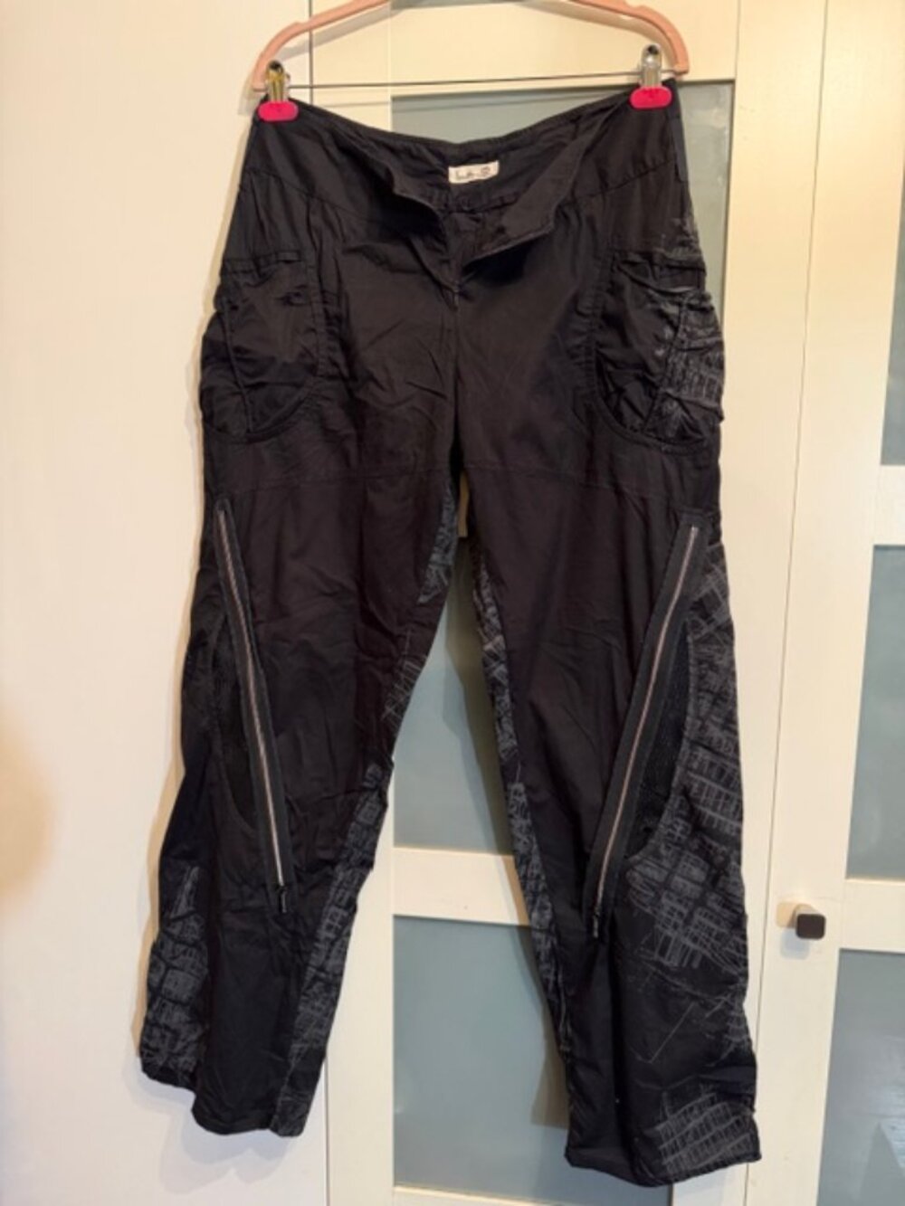 Italian women pants, puffy, urban camouflage design, water resistant, size 10/12
